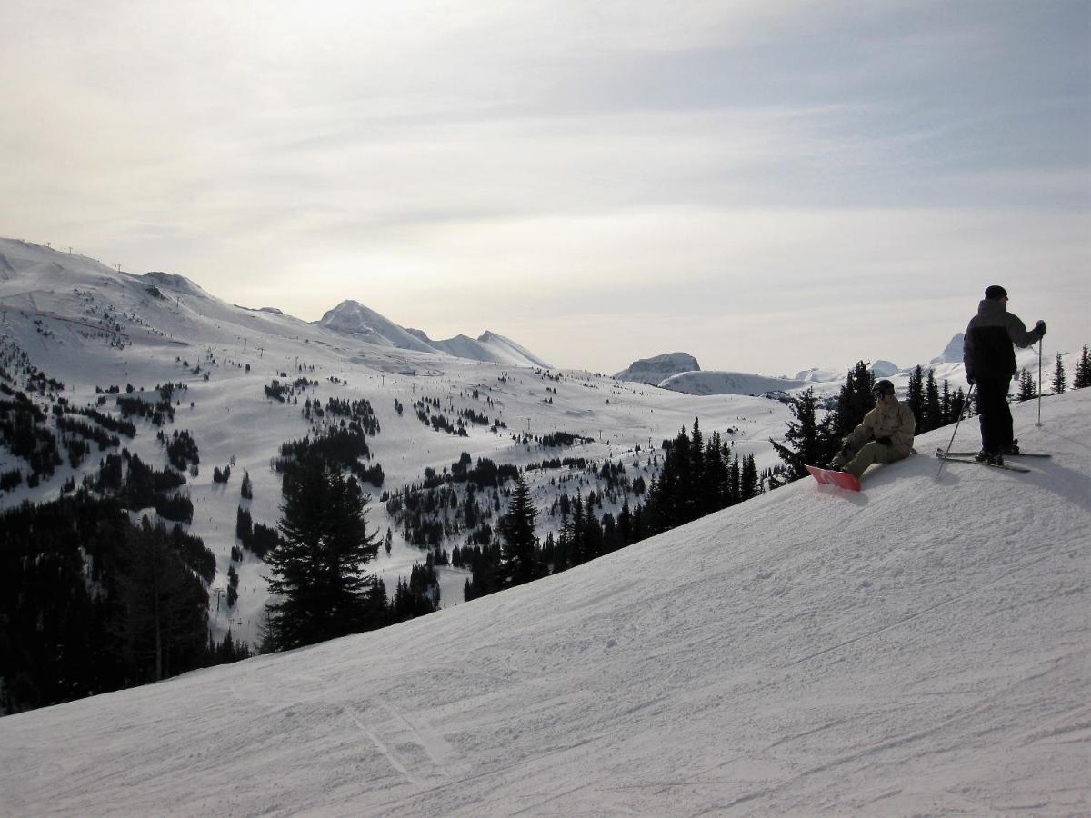Sunset Mountain Inn Canmore Zewnętrze zdjęcie