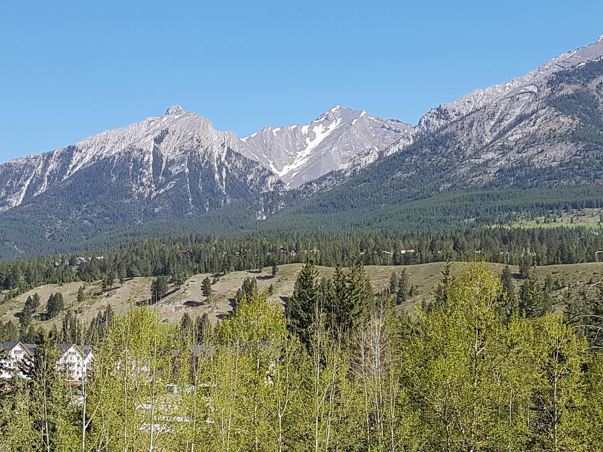 Sunset Mountain Inn Canmore Zewnętrze zdjęcie