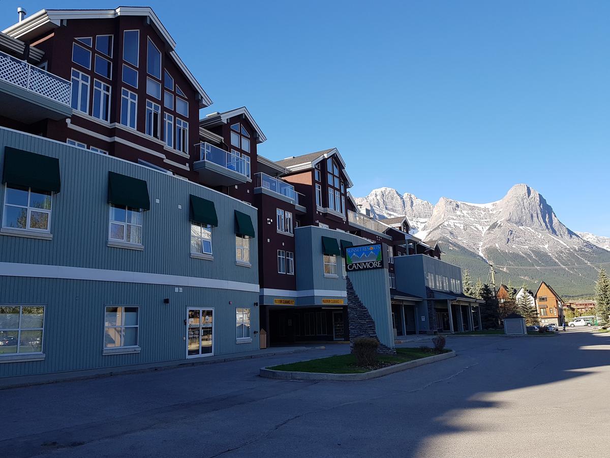Sunset Mountain Inn Canmore Zewnętrze zdjęcie