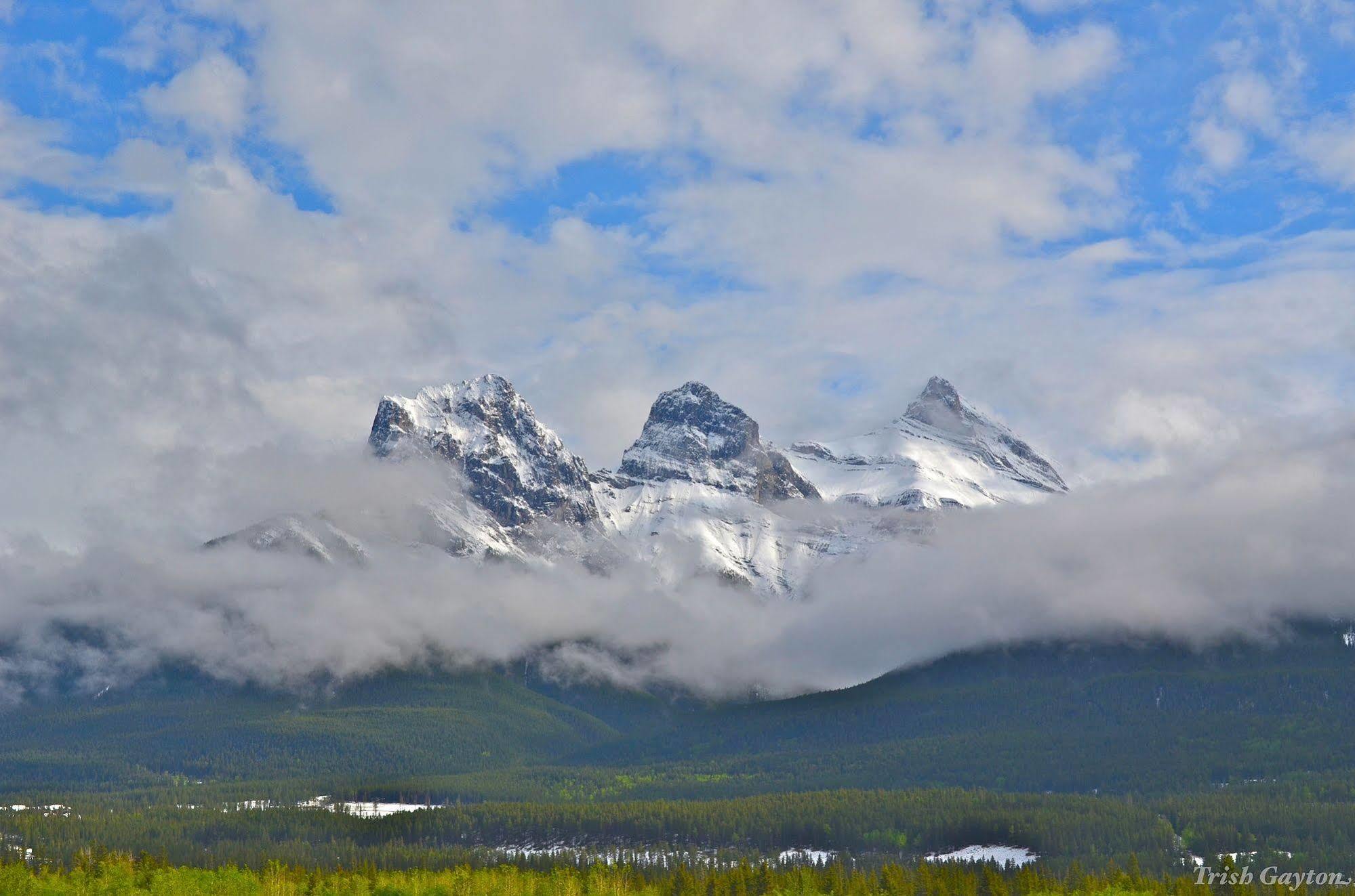 Sunset Mountain Inn Canmore Zewnętrze zdjęcie